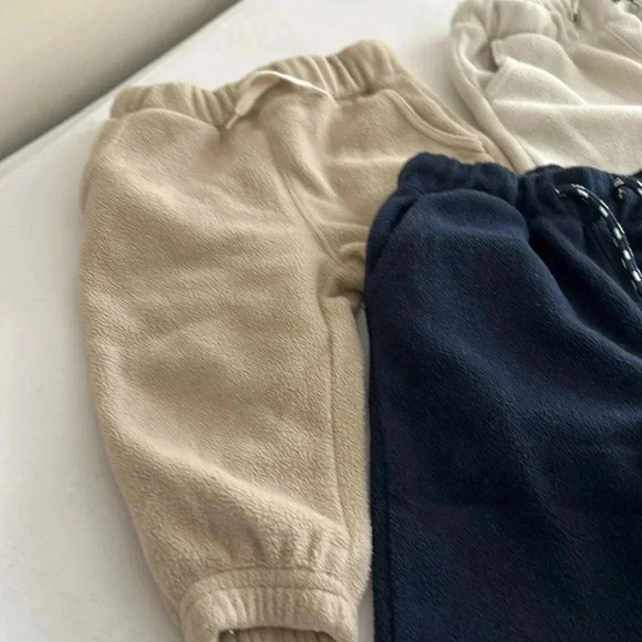 Old Navyy Sweatpants - Picture 2 of 6